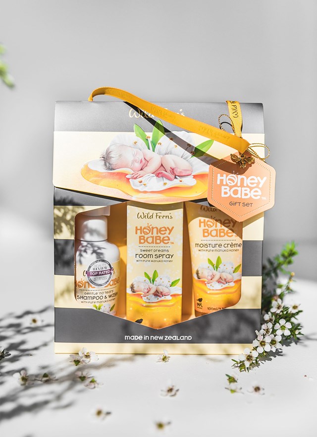 wild ferns honey babe giftset shampoo room spray moisture creme