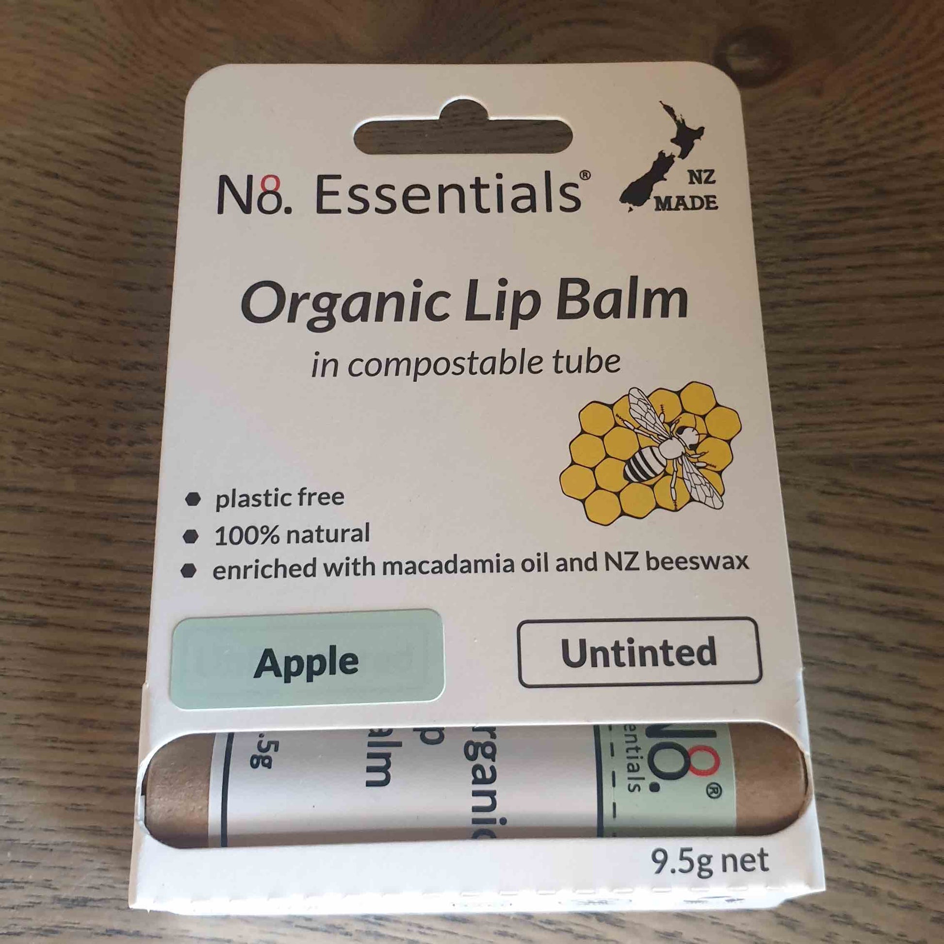 no8 organic lip balm apple