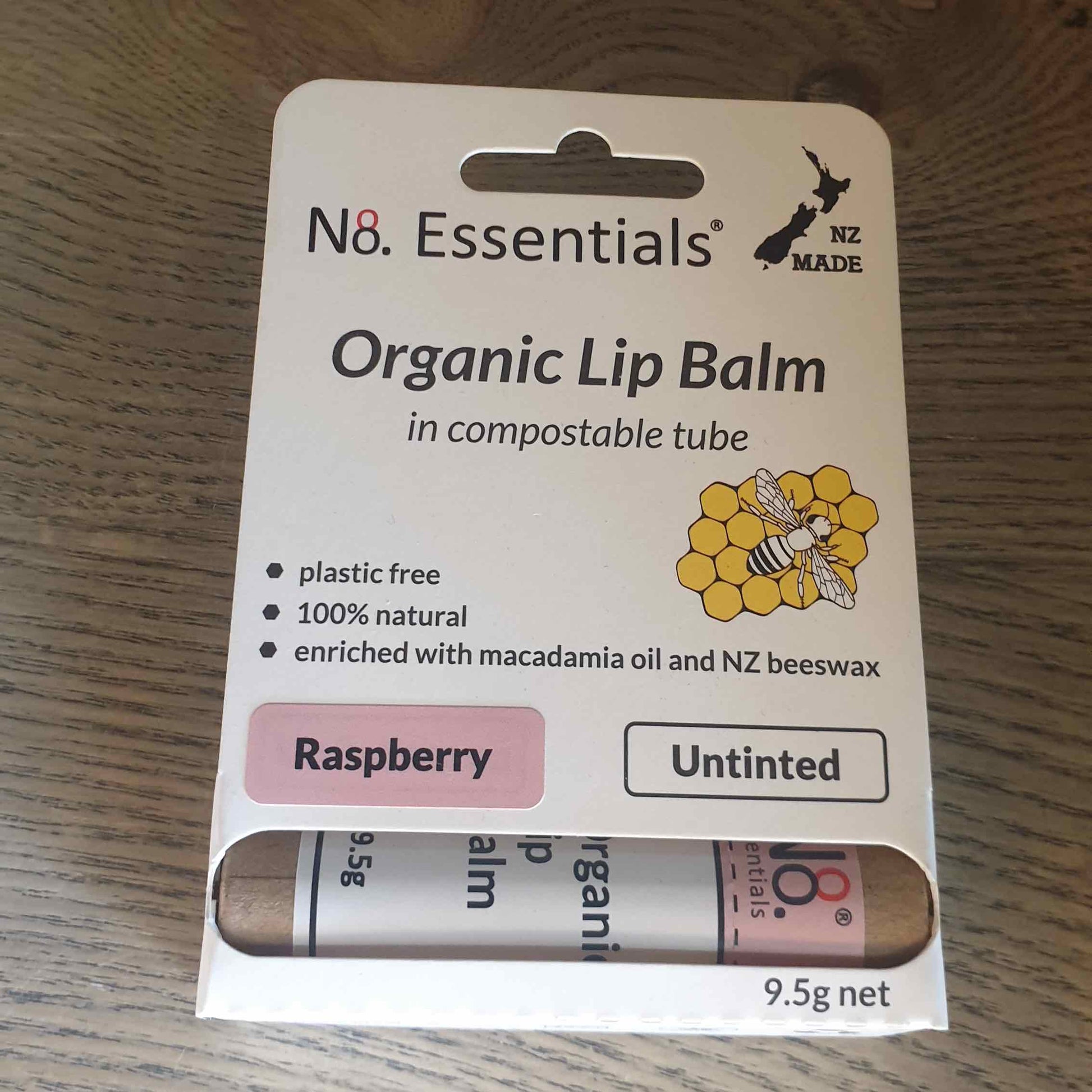 no8 organic lip balm raspberry